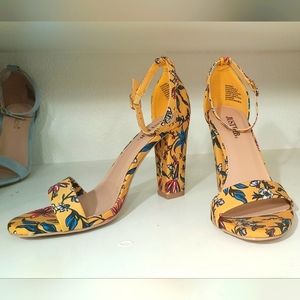 Strappy Yellow floral heeled sandals